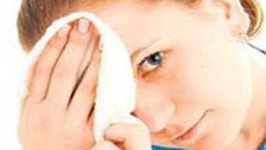 Baş ve Boyun Terlemesi Belirtileri ve Tedavisi